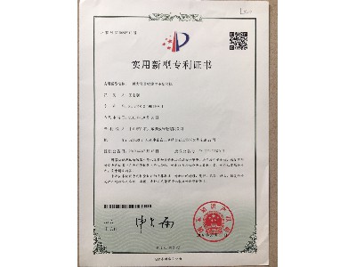 一种大容量收线中小型拉机